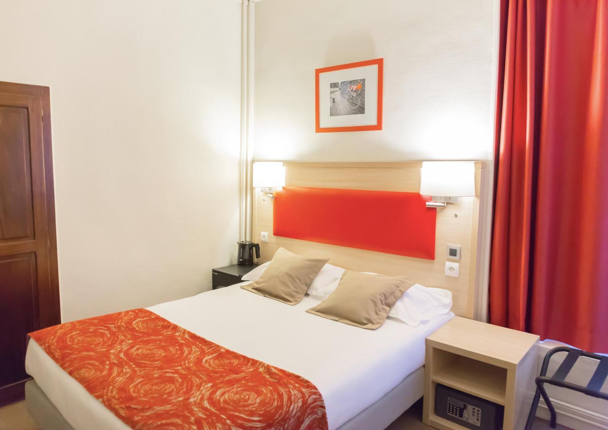 Hotel D'Win Parigi Esterno foto