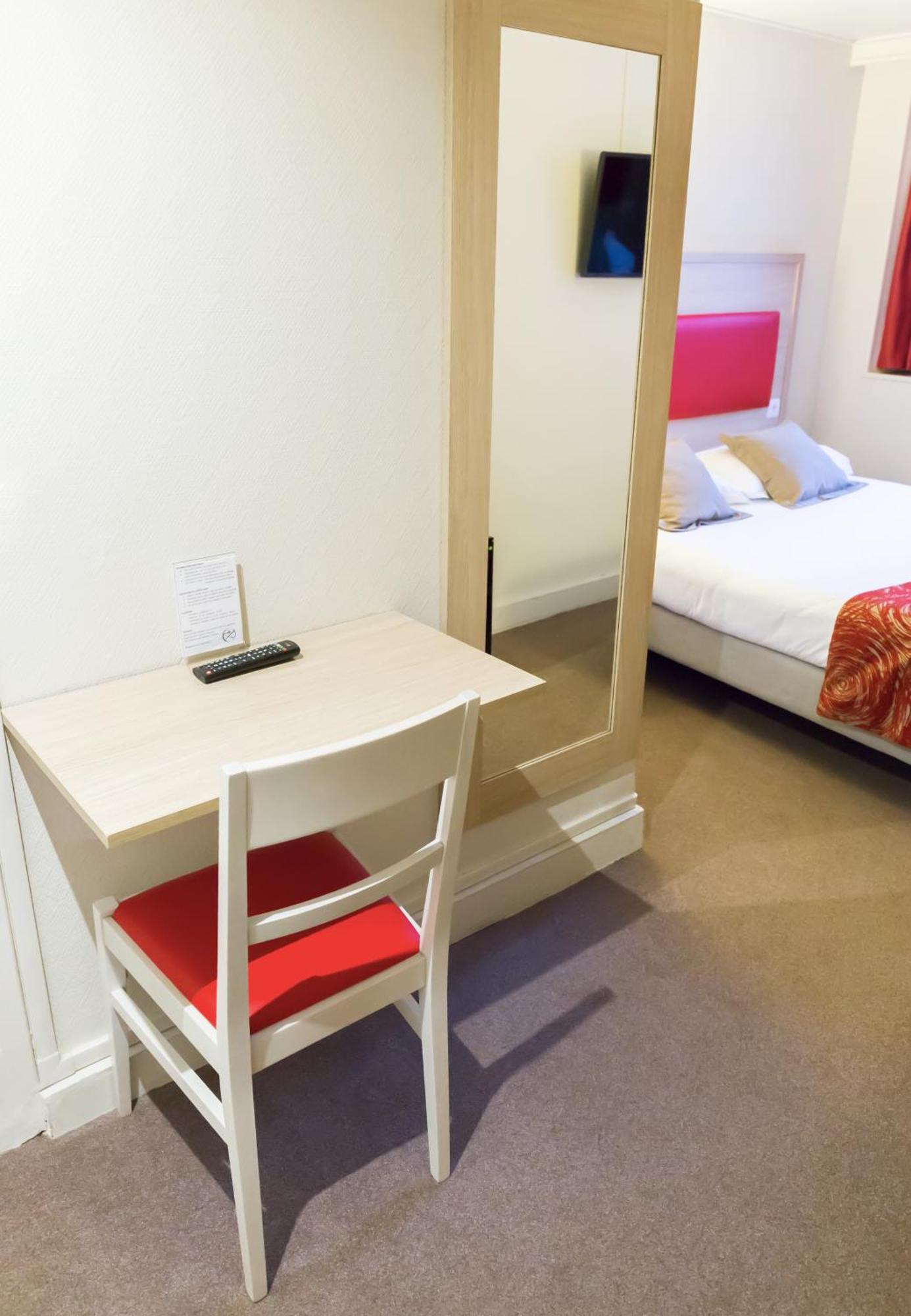 Hotel D'Win Parigi Esterno foto